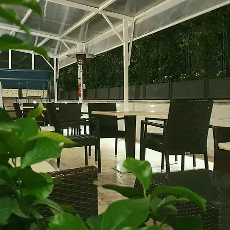 Leonardo Hotel